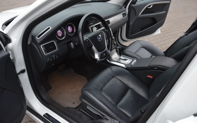 Volvo V70 cena 29500 przebieg: 350000, rok produkcji 2010 z Małogoszcz małe 704